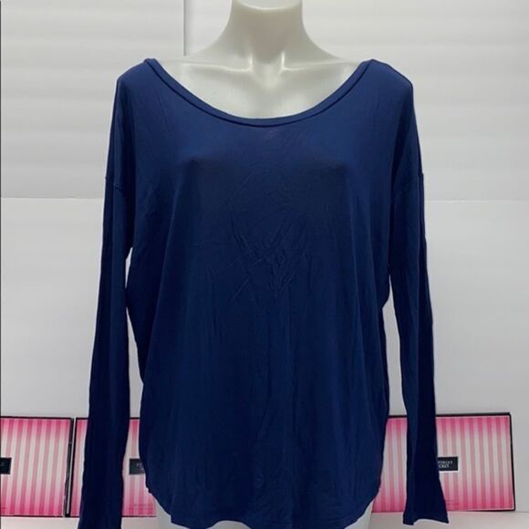 NWT VICTORIA SECRET LONG SLEEVE (run big - Picture 3 of 3